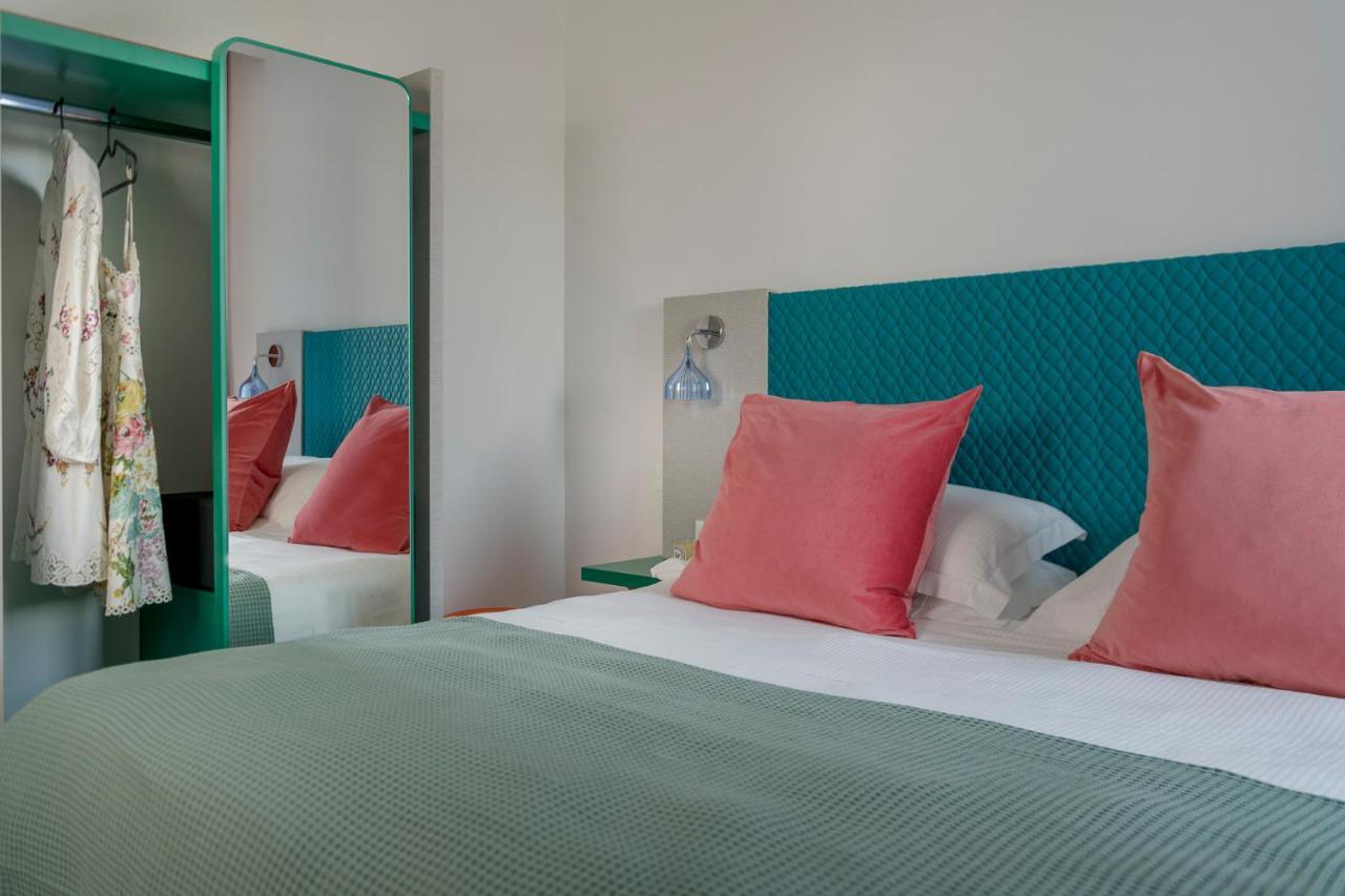 Hotel Rainbow ***S Rimini Exterior photo