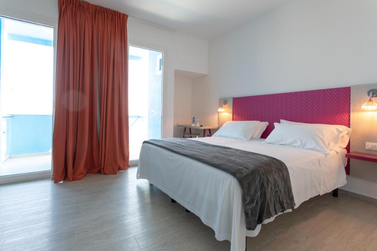 Hotel Rainbow ***S Rimini Exterior photo