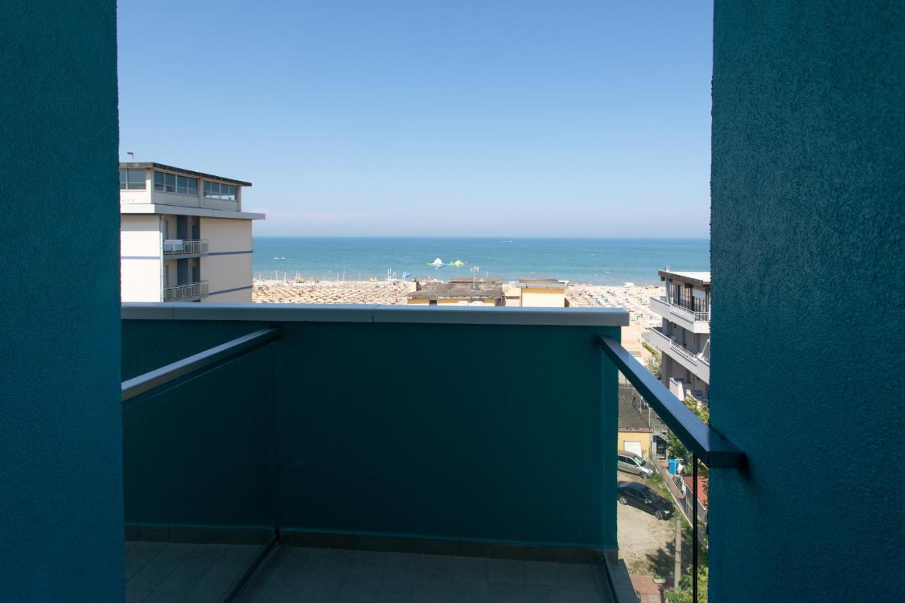 Hotel Rainbow ***S Rimini Exterior photo